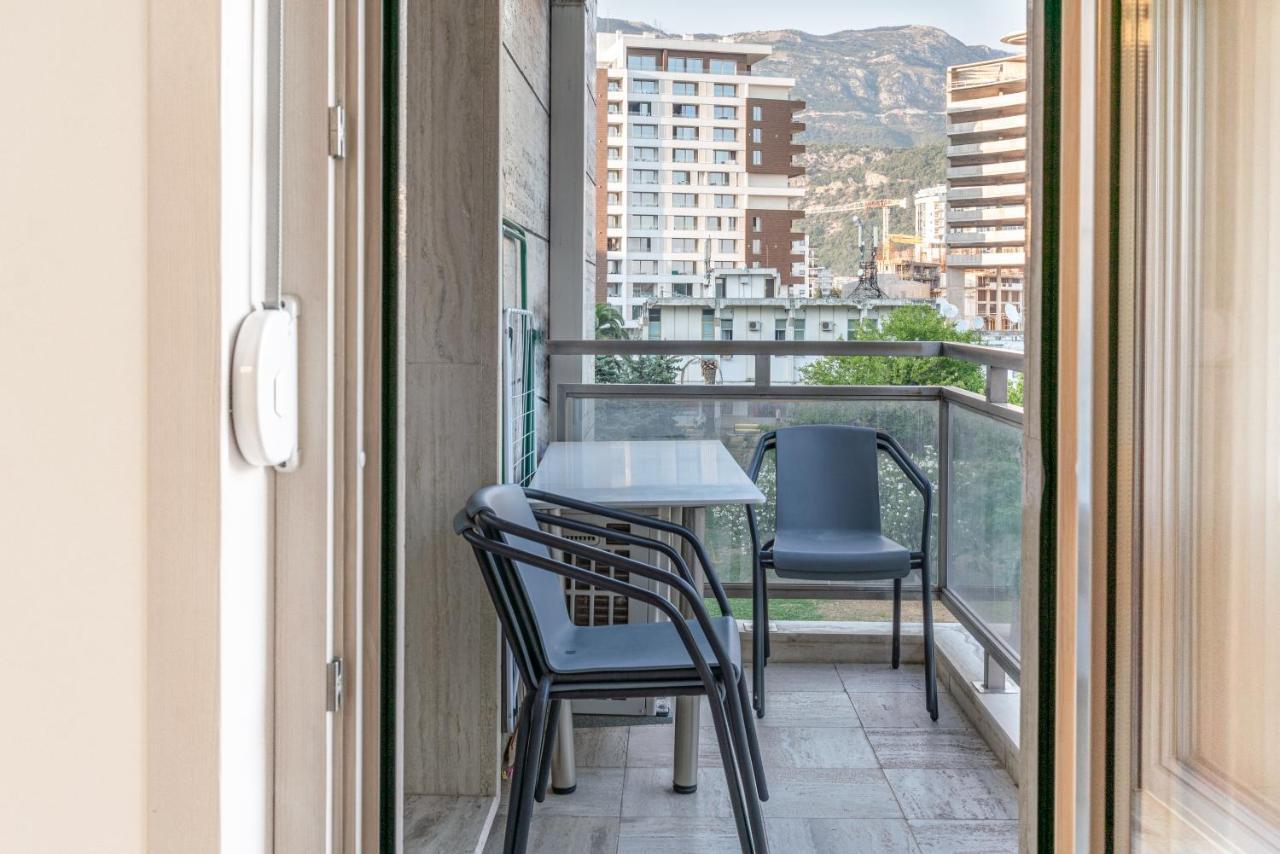 Fontana Mediteran Properties Будва Екстериор снимка