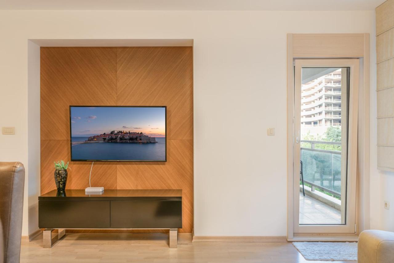 Fontana Mediteran Properties Будва Екстериор снимка