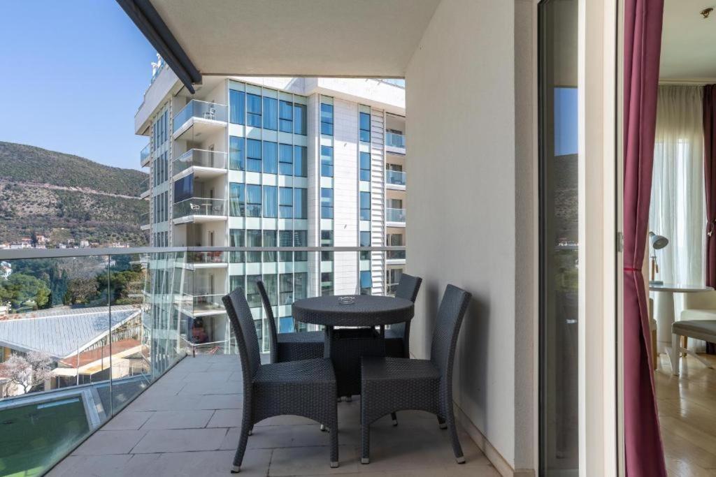 Fontana Mediteran Properties Будва Екстериор снимка