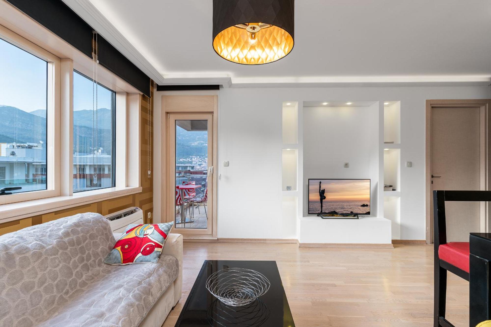 Fontana Mediteran Properties Будва Екстериор снимка