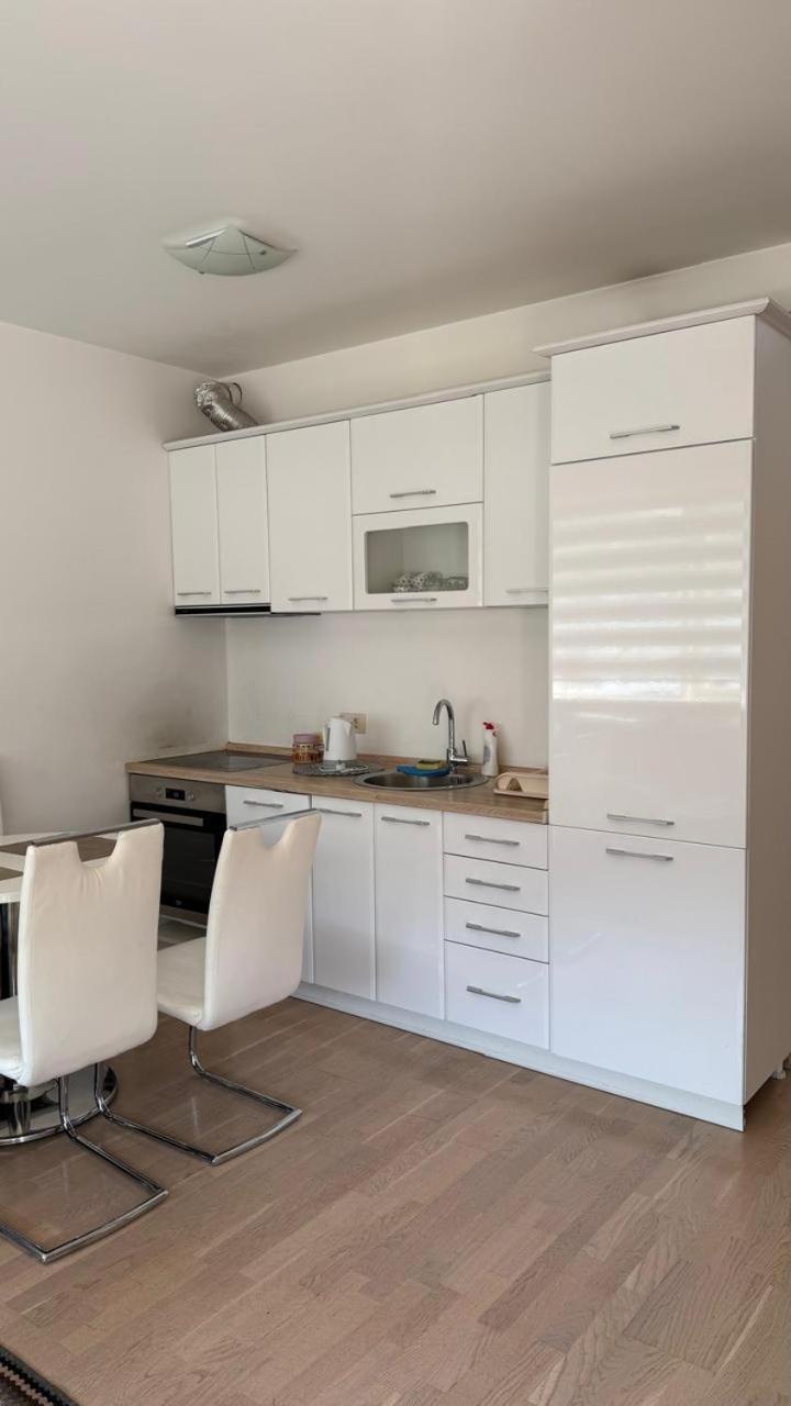 Fontana Mediteran Properties Будва Екстериор снимка