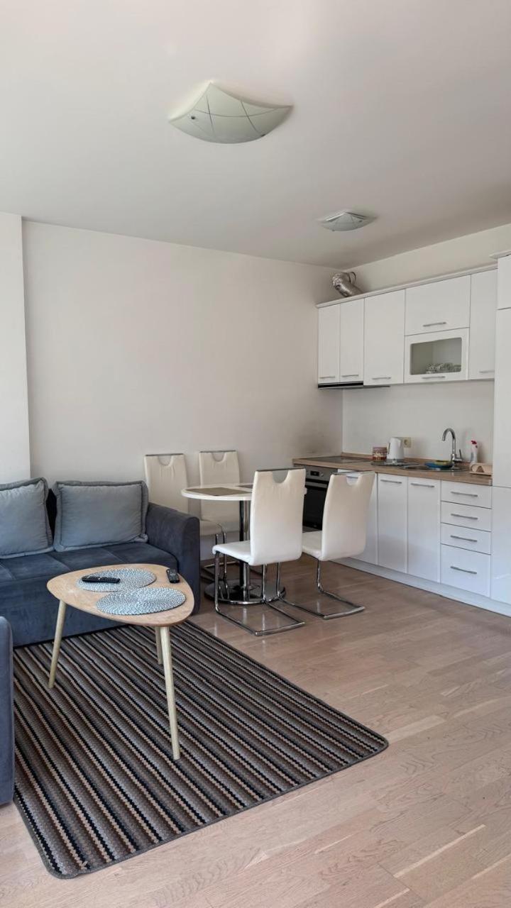 Fontana Mediteran Properties Будва Екстериор снимка
