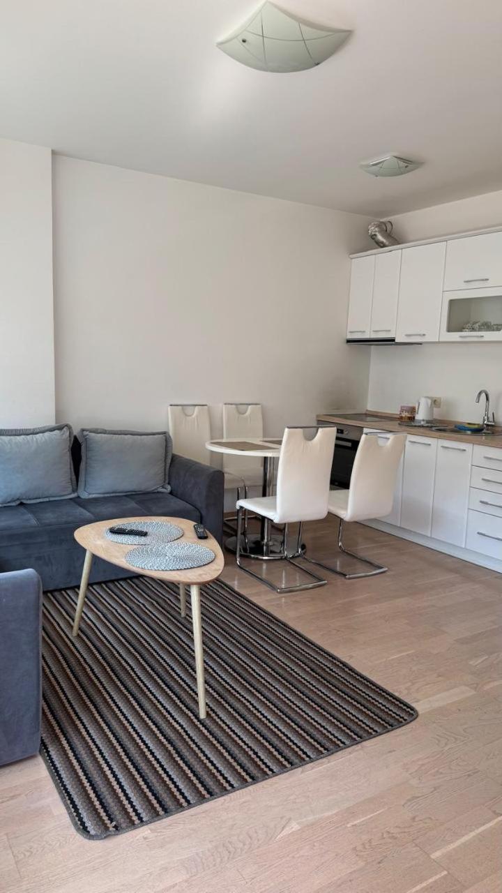 Fontana Mediteran Properties Будва Екстериор снимка