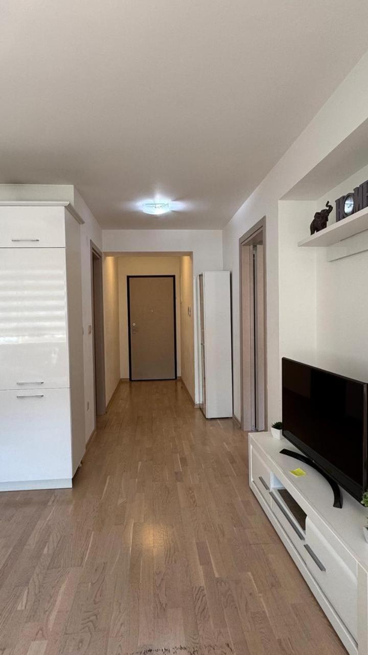 Fontana Mediteran Properties Будва Екстериор снимка