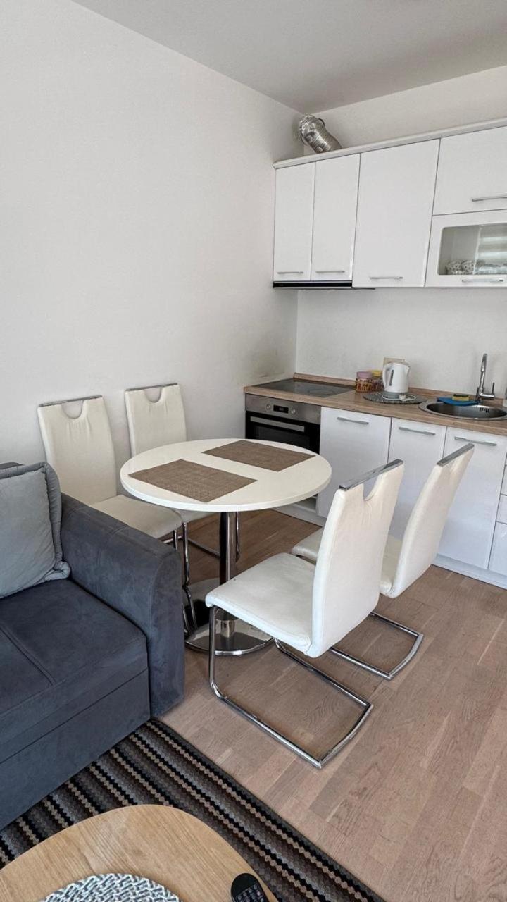 Fontana Mediteran Properties Будва Екстериор снимка